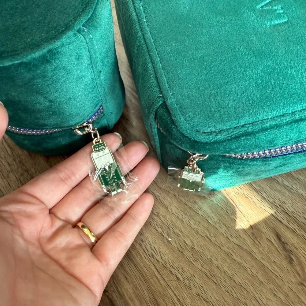 LA MER Limited Edition Velvet Emerald Green Makeup Bag Round Case Set​​​​